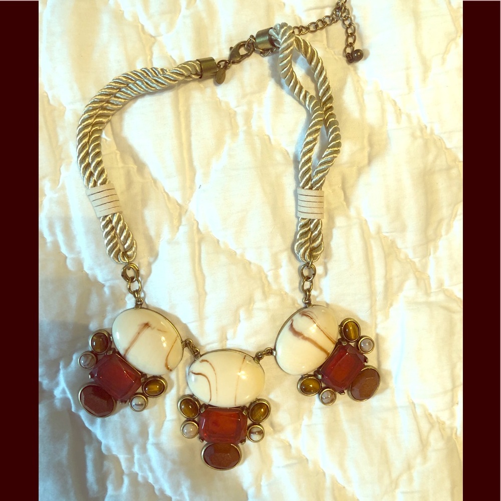 Statement necklace